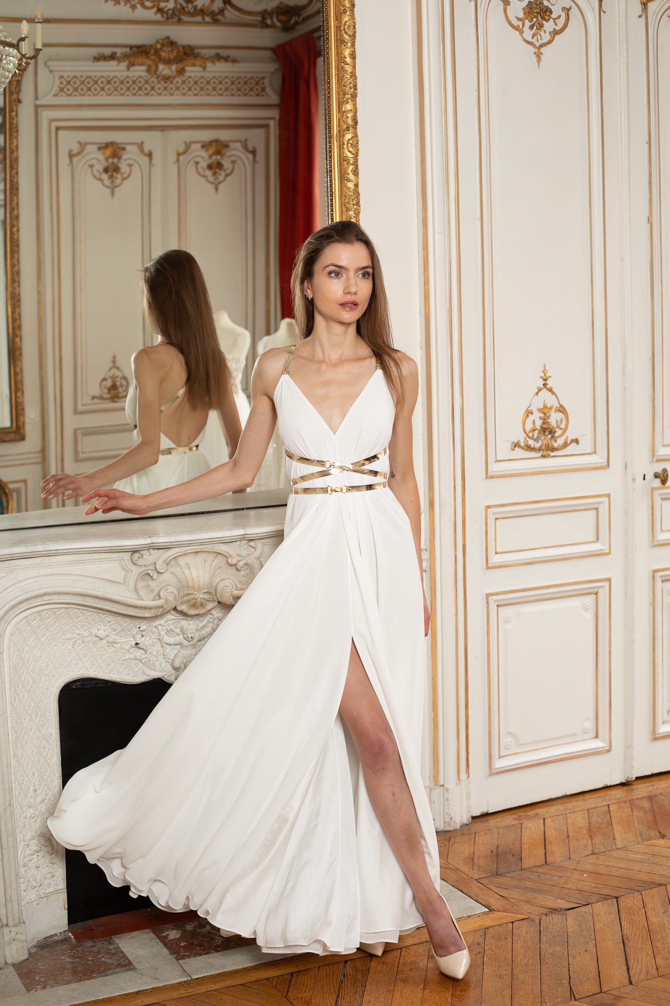 Isabel White: Golden Leather Straps – Liina Stein