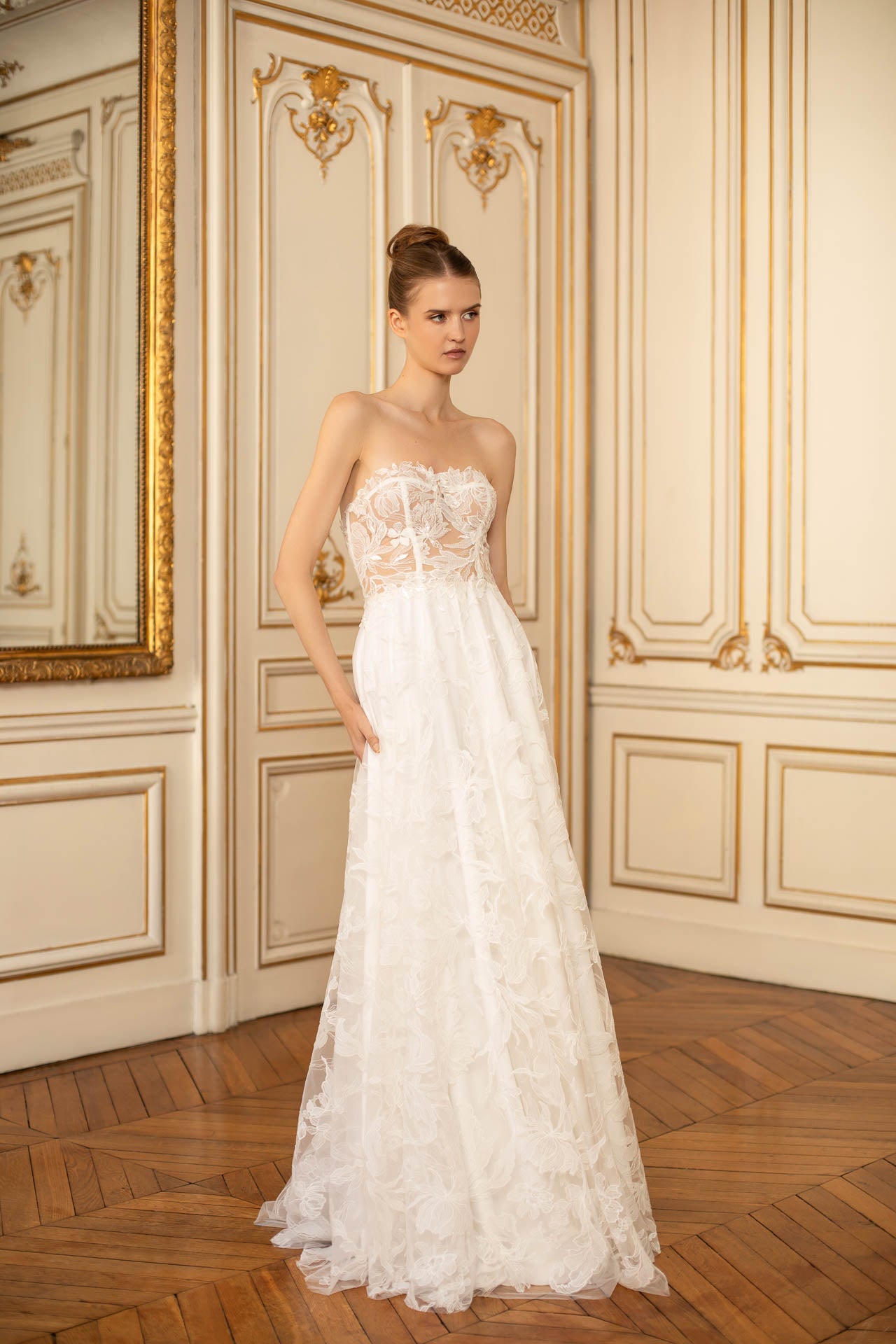 Fleur de Mariée: Boho Corset Gown