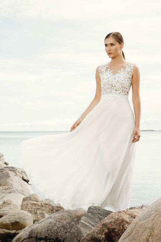 Lucy Light: Simple and Beautiful