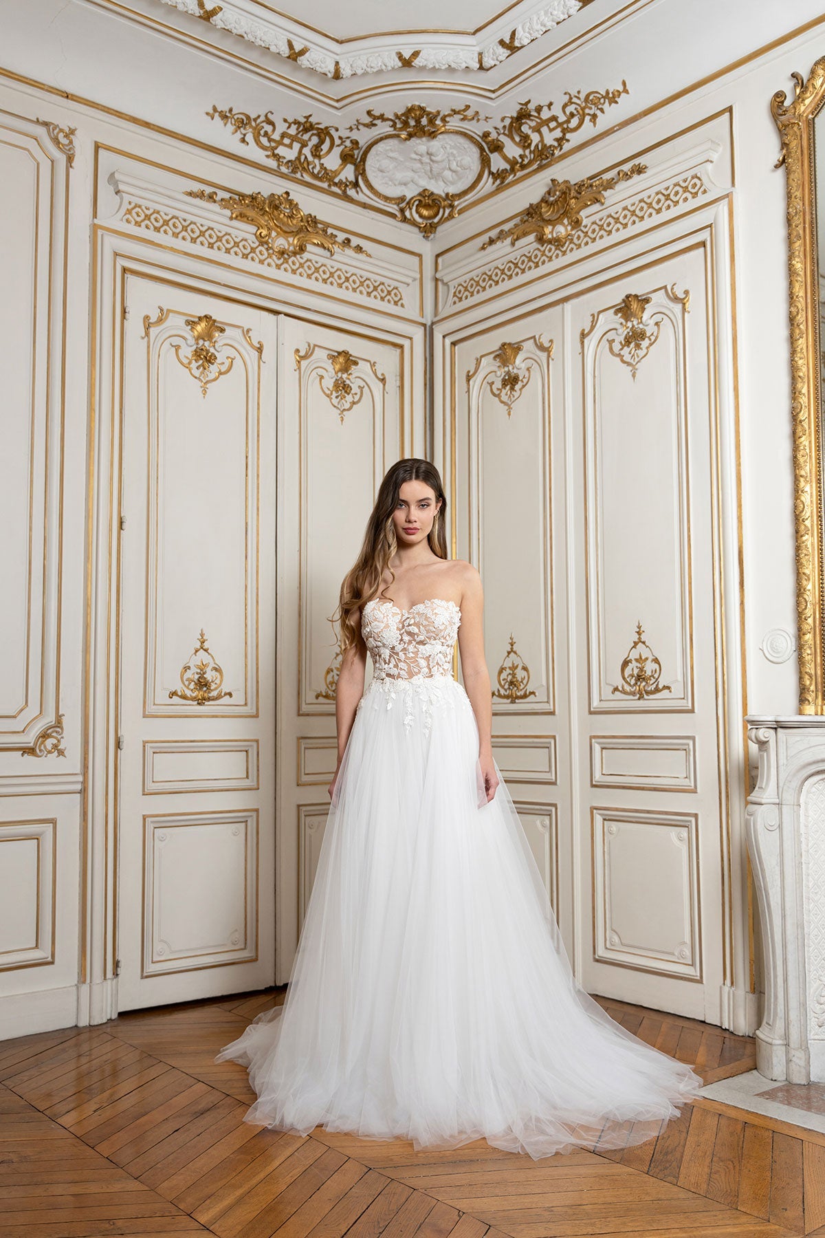 Dream Dress for a Romantic Bride Off-Shoulder Sheer Corset