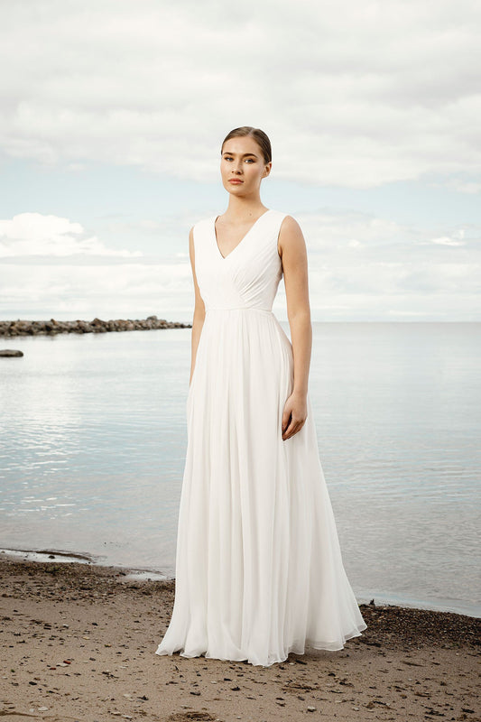 Maribel White: Silk Wedding Dress