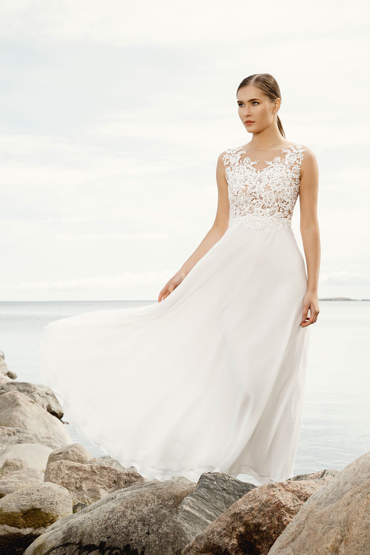 Lucy Light: Lace Details