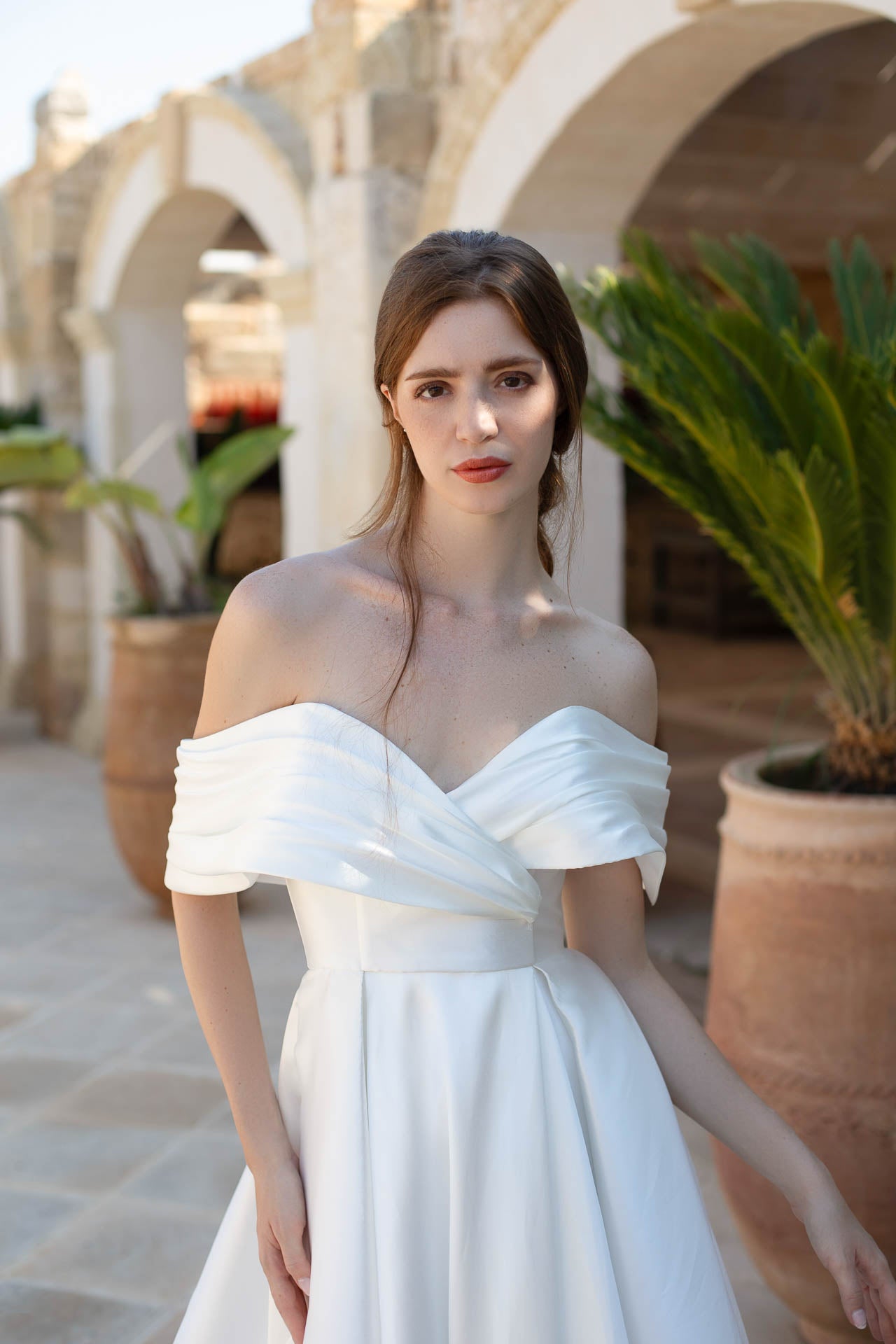 Dariana: Off-shoulder Wedding Gown