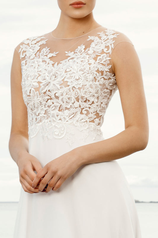 Lucy Light: Lace Details